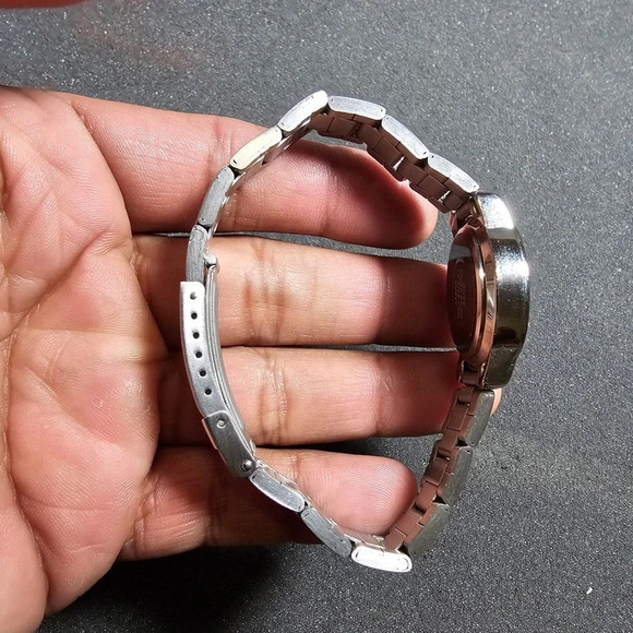 TFX By Bulova Ladies Quartz Watch Silver Tone White Date Just Dial Working - Picture 7 of 9